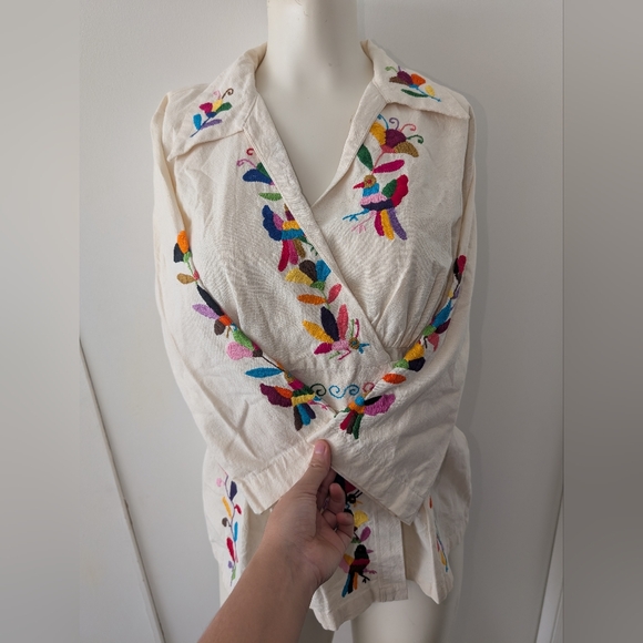 Otomi Blouse Hand embroidered Neutral and multicolor Crossed Top - Picture 6 of 9